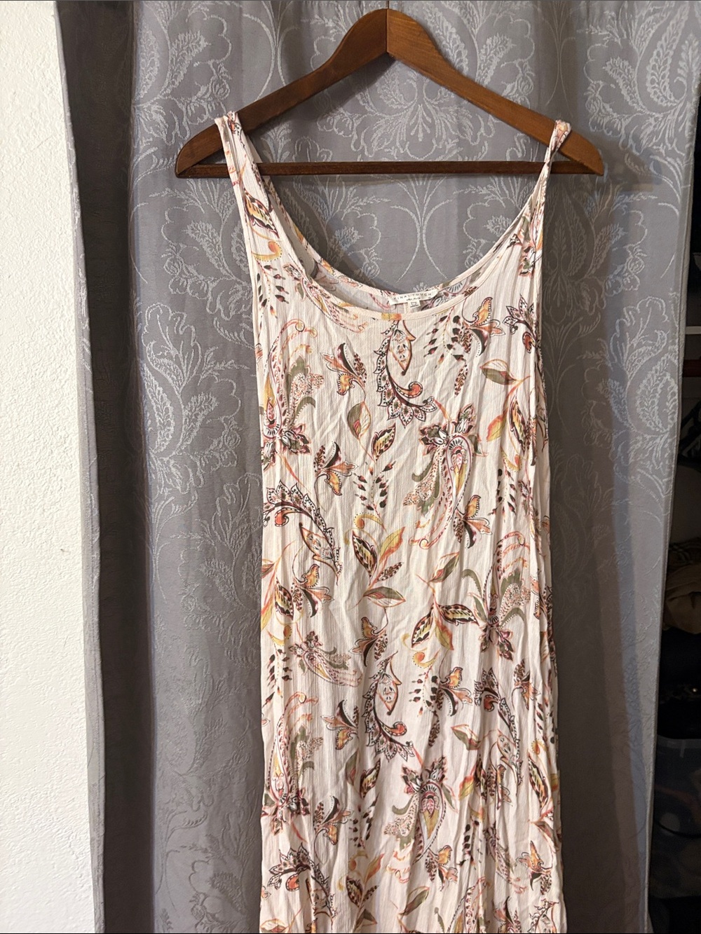 Final Touch Cream Maxi Dress with Multicolor Paisley Print